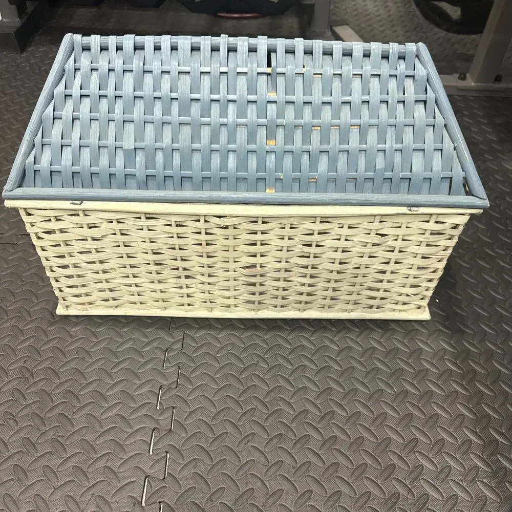 Vintage Cottage House Shaped Wicker Basket Storage Hamper *